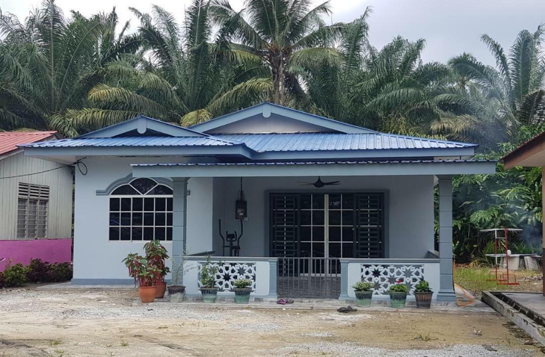 Atocha Homestay - Terong@Taiping Kampong Salak Zewnętrze zdjęcie
